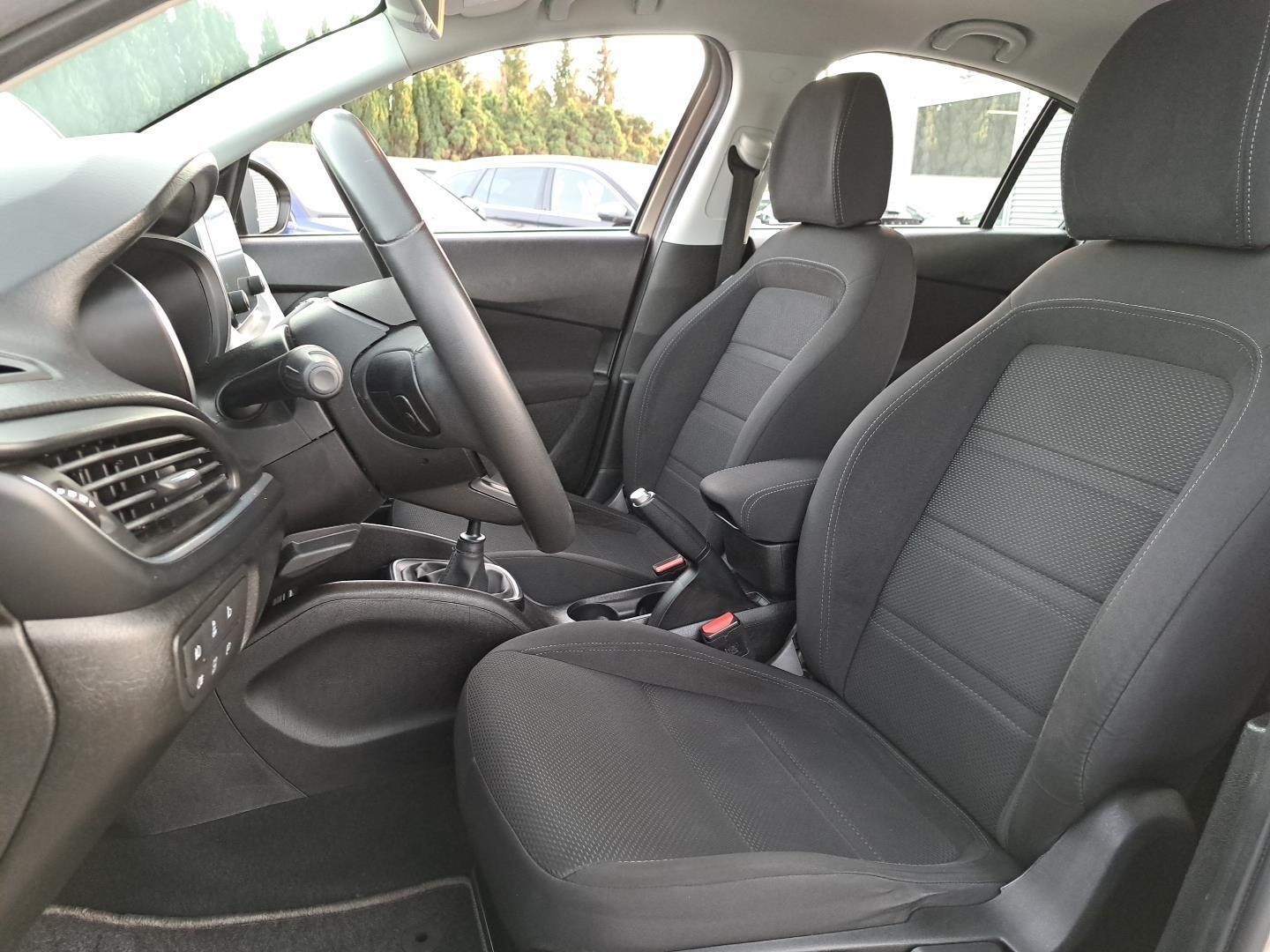 SalonPL 1.4 16V 95KM Lounge Clima.Autom. Alu Czuj.Park Bluetooth ASO 10