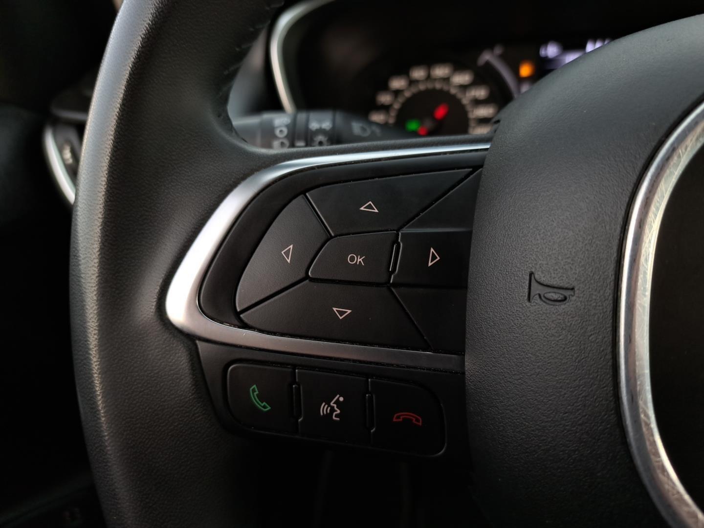 SalonPL 1.4 16V 95KM Lounge Clima.Autom. Alu Czuj.Park Bluetooth ASO 18