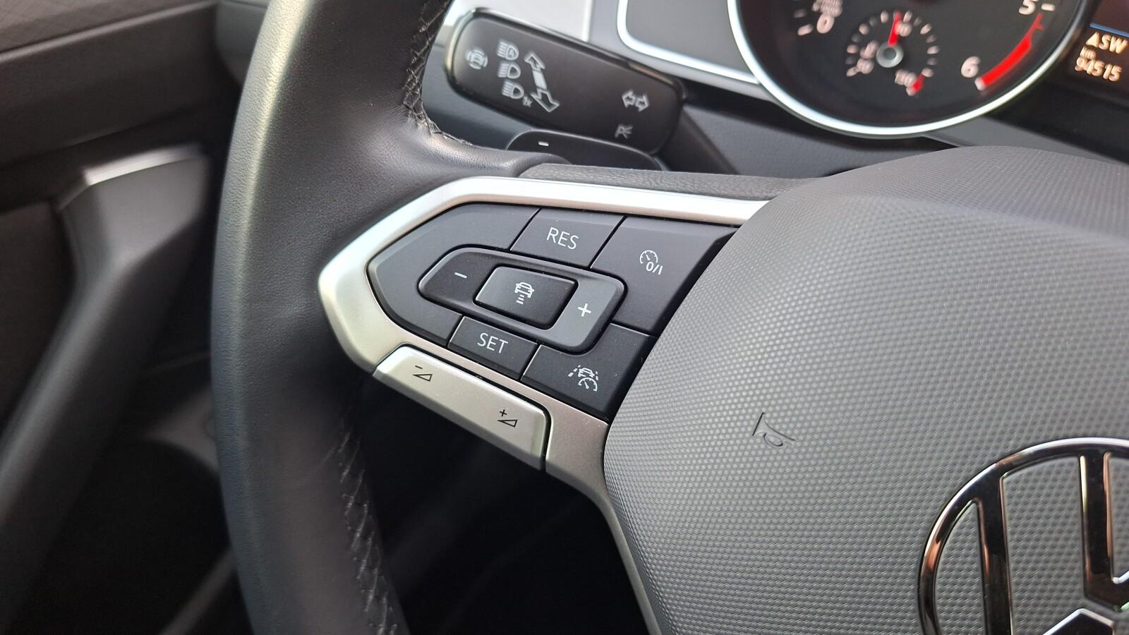serwisASO 2.0TDI 150KM pakiety LED kamera hak navi AppConnect VAT23% 17