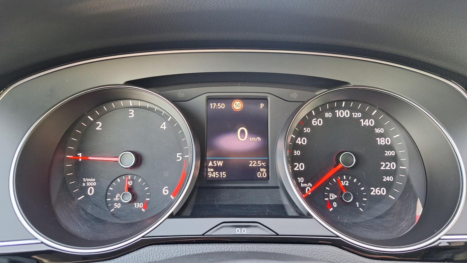 serwisASO 2.0TDI 150KM pakiety LED kamera hak navi AppConnect VAT23% 35