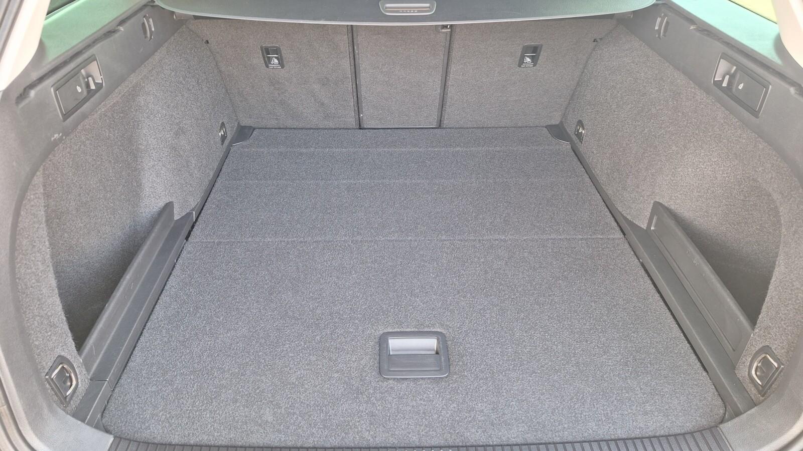 serwis ASO 2.0TDI 150KM bezwypadkowy pakiety LED AppConnect navi VAT23 33
