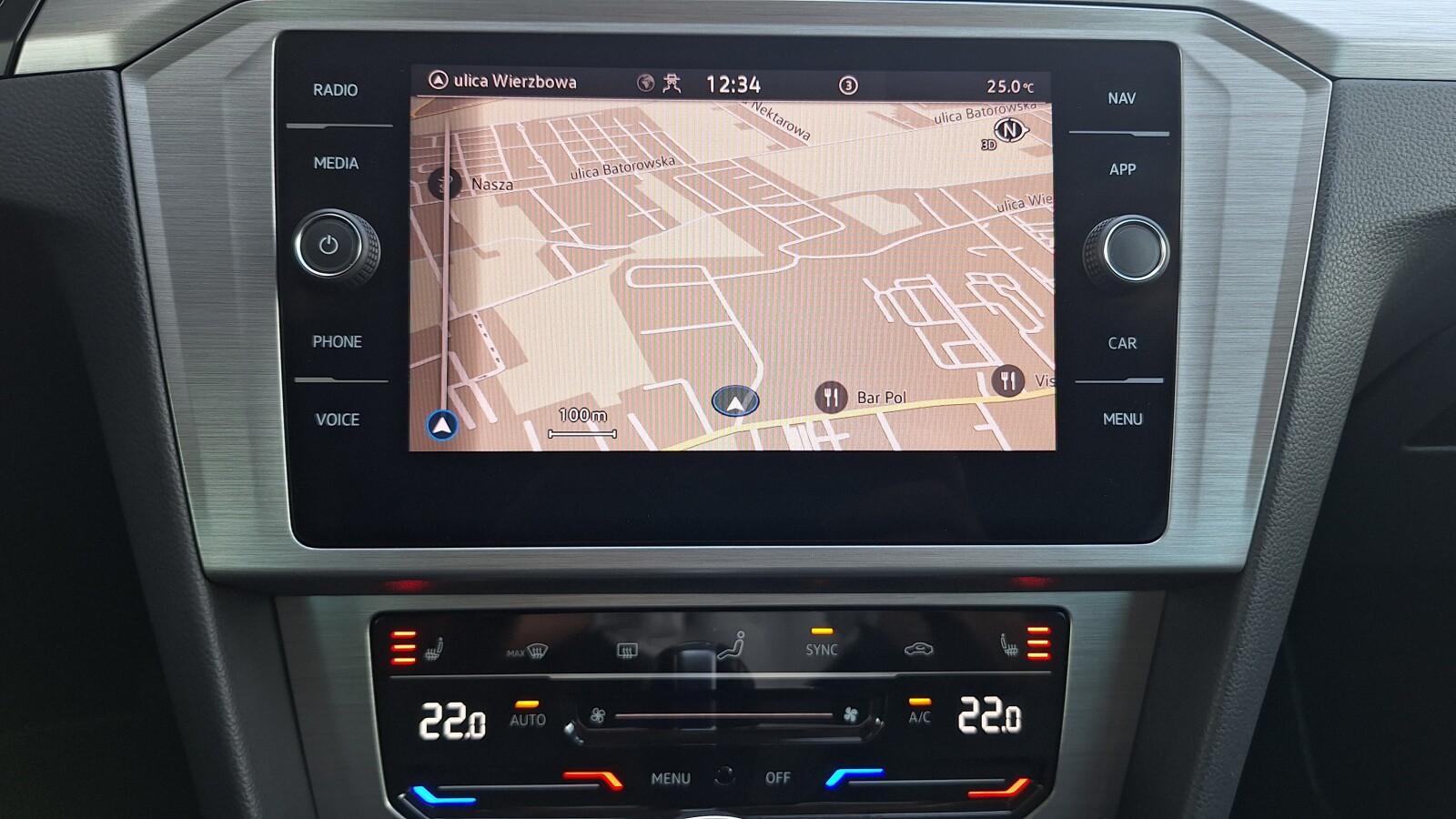 serwis ASO 2.0TDI 150KM bezwypadkowy pakiety LED AppConnect navi VAT23 17