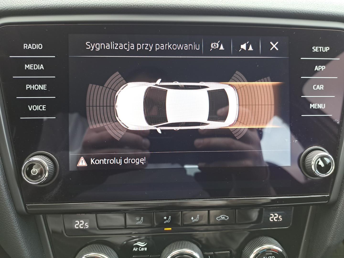 Tempomat Światła LED SmartLink+ Lane Assist Start-Stop 23
