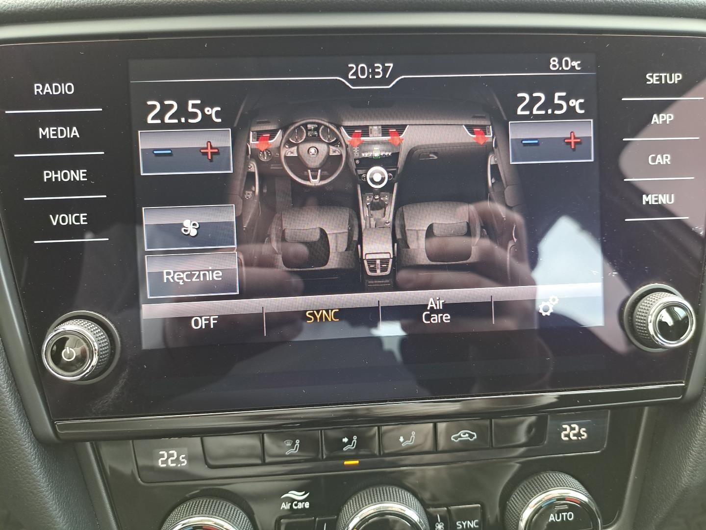 Tempomat Światła LED SmartLink+ Lane Assist Start-Stop 24