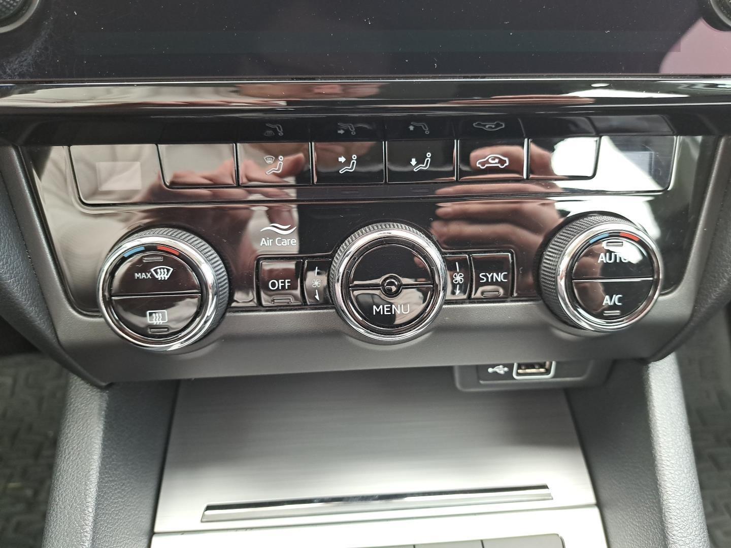 Tempomat Światła LED SmartLink+ Lane Assist Start-Stop 20