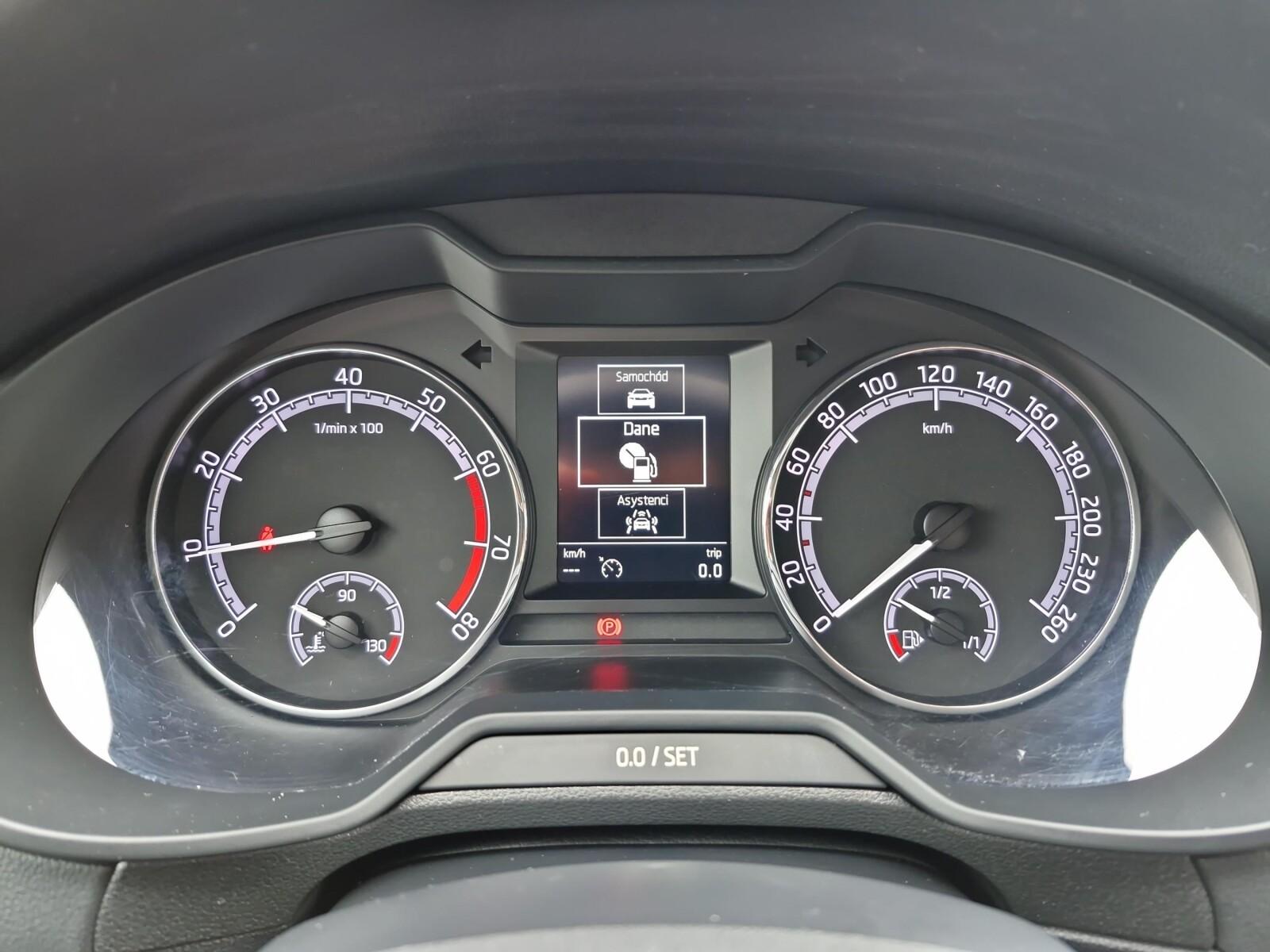 1.0 115KM Ambition | Pakiet Amazing | Front i Line Assist | Tempomat 27