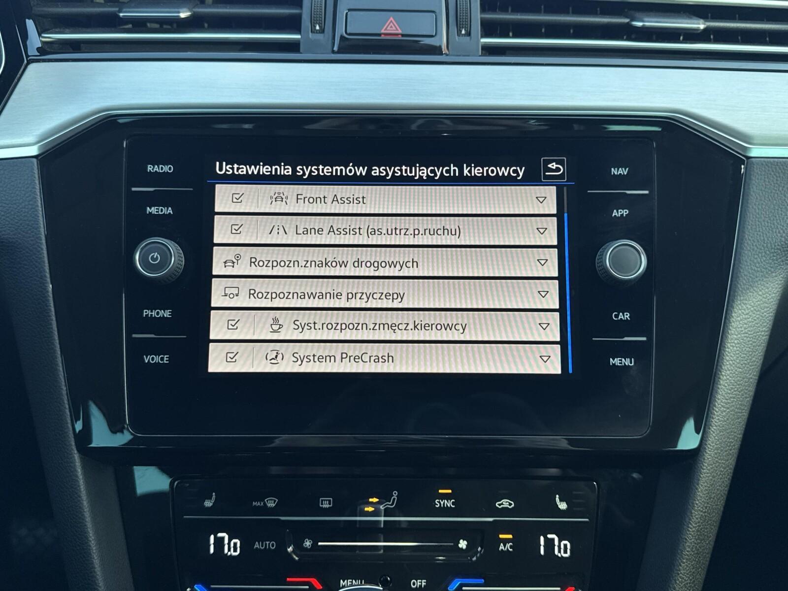 Android Auto Nawigacja Hak Kamera Reflektory LED Tempomat 26