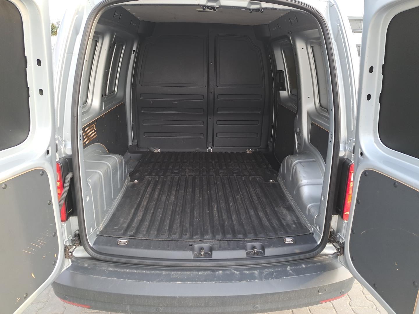 Volkswagen Caddy Furgon 15