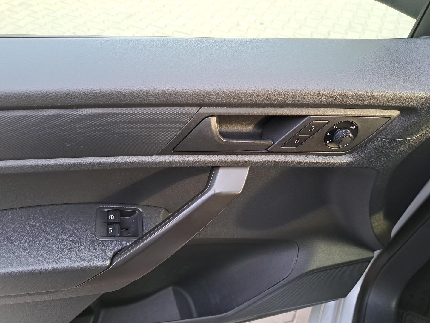 Volkswagen Caddy Furgon 8
