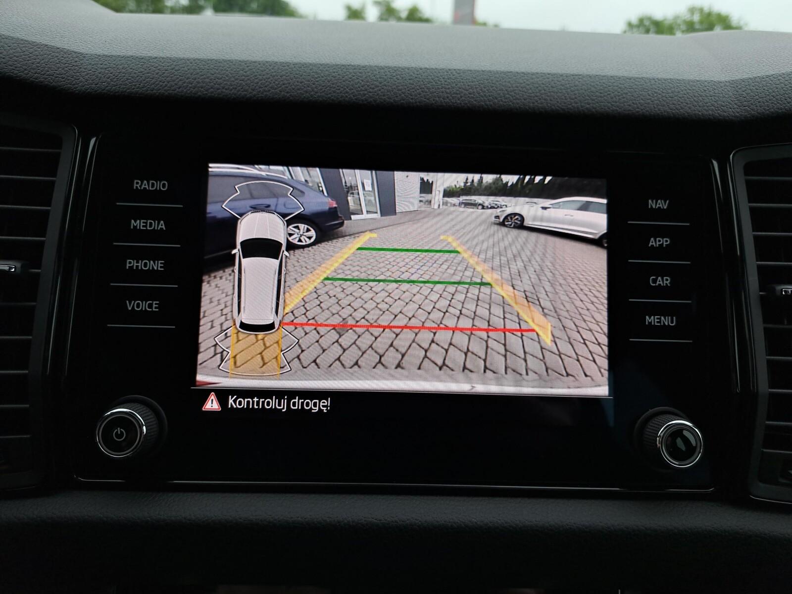 Sportline 4x4 2.0TSI 190KM DSG LED Panorama Kamera El.Klapa 20" FV23% 32