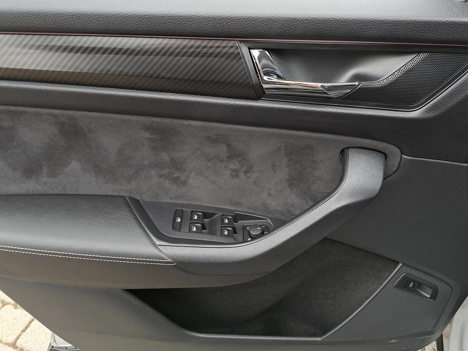Sportline 4x4 2.0TSI 190KM DSG LED Panorama Kamera El.Klapa 20" FV23% 14