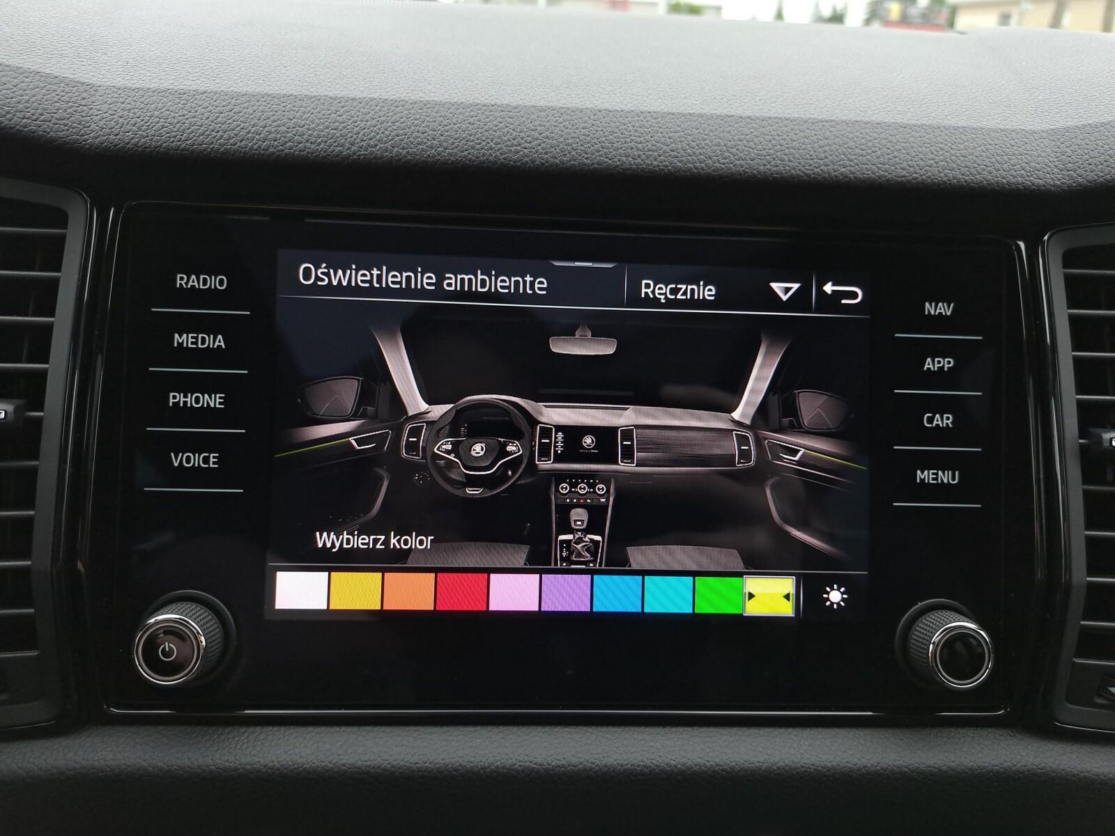 Sportline 4x4 2.0TSI 190KM DSG LED Panorama Kamera El.Klapa 20" FV23% 29