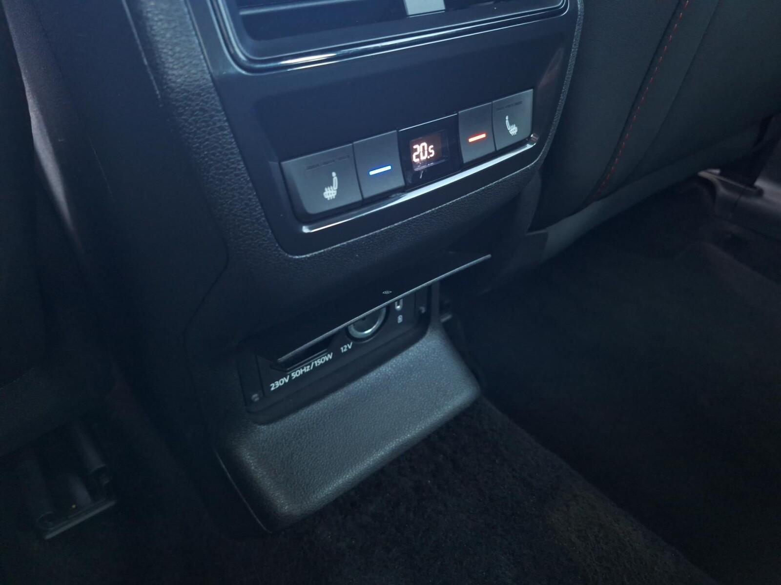 RS 2,0 TSI 4X4 245KM DSG, Serwis ASO 26