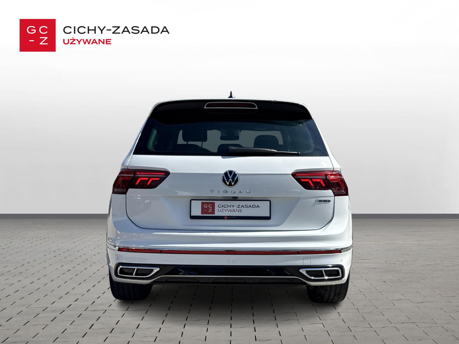 Android Auto Nawigacja Head-Up Hak Kamera parkowania Reflektory LED 3