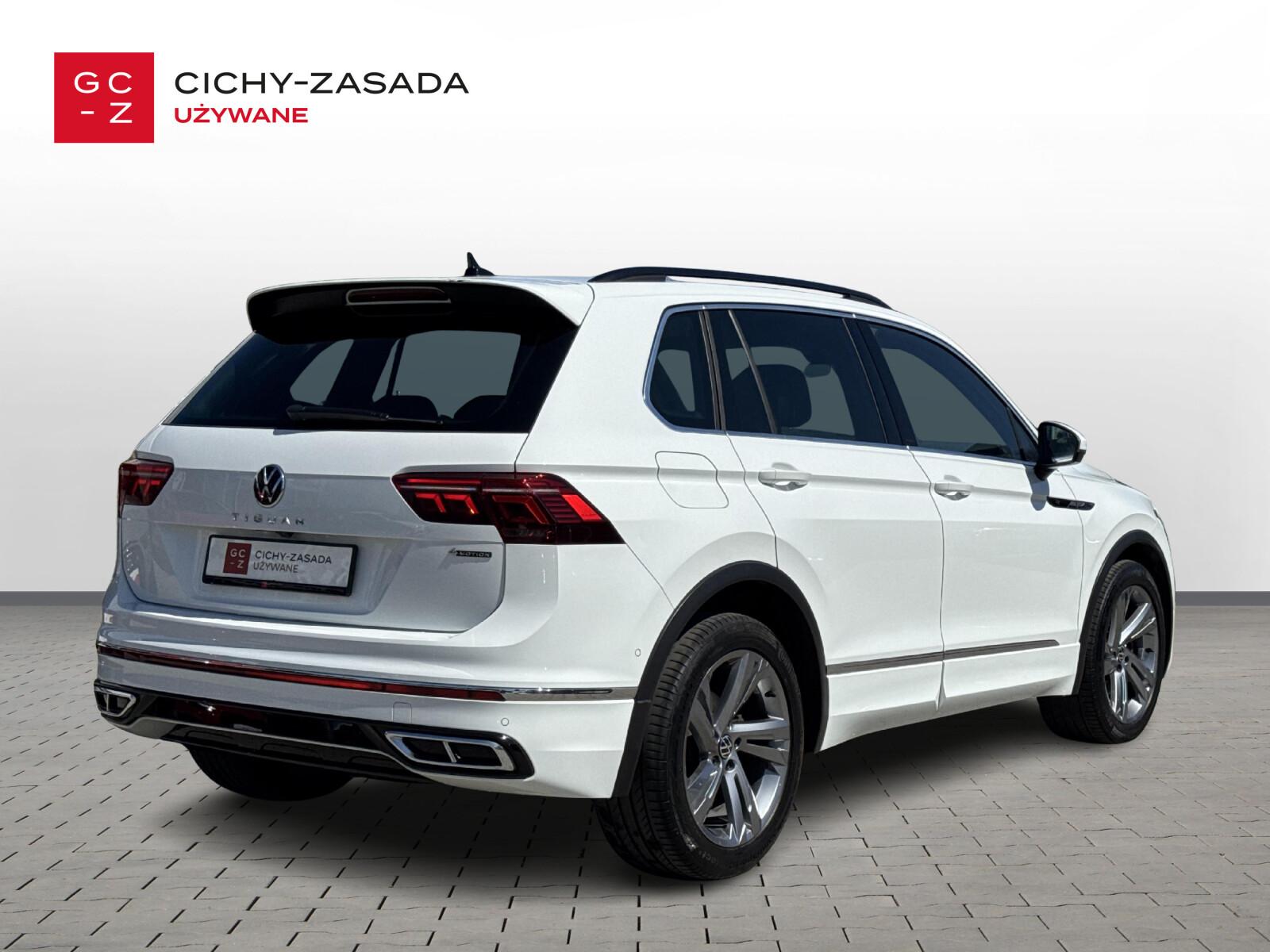 Android Auto Nawigacja Head-Up Hak Kamera parkowania Reflektory LED 4