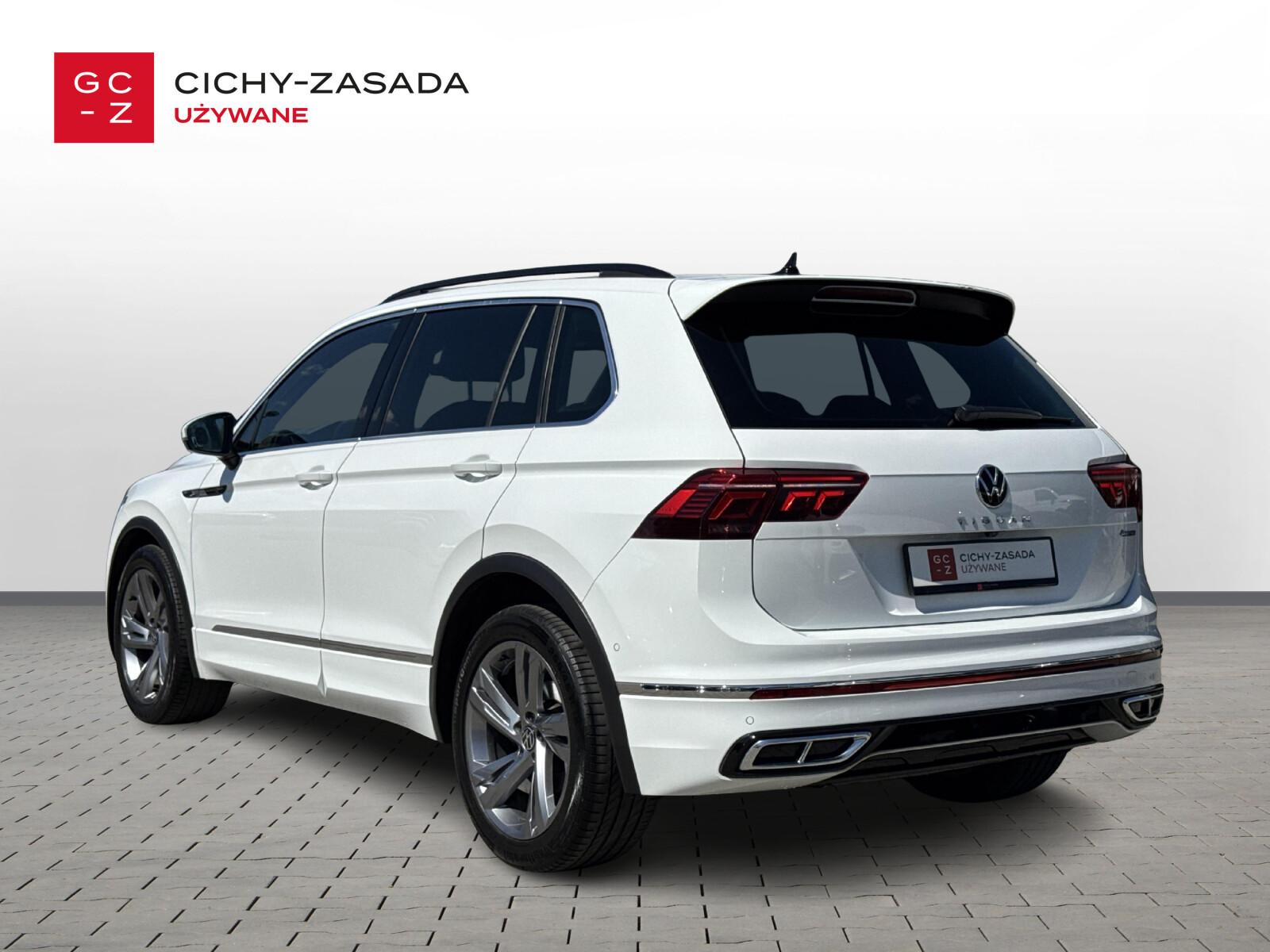 Android Auto Nawigacja Head-Up Hak Kamera parkowania Reflektory LED 2