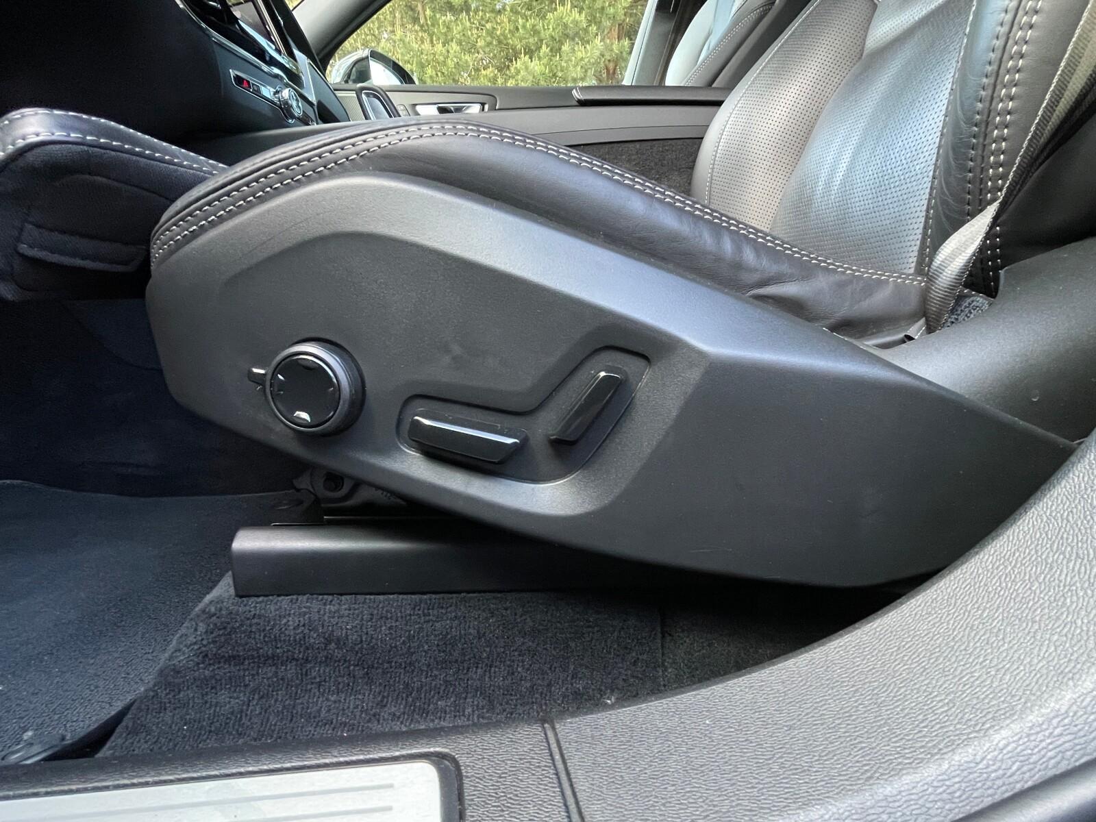 R-Design, AWD, Head-Up, Pneumatyka, Harman Kardon, masaż,VAT 23% 15