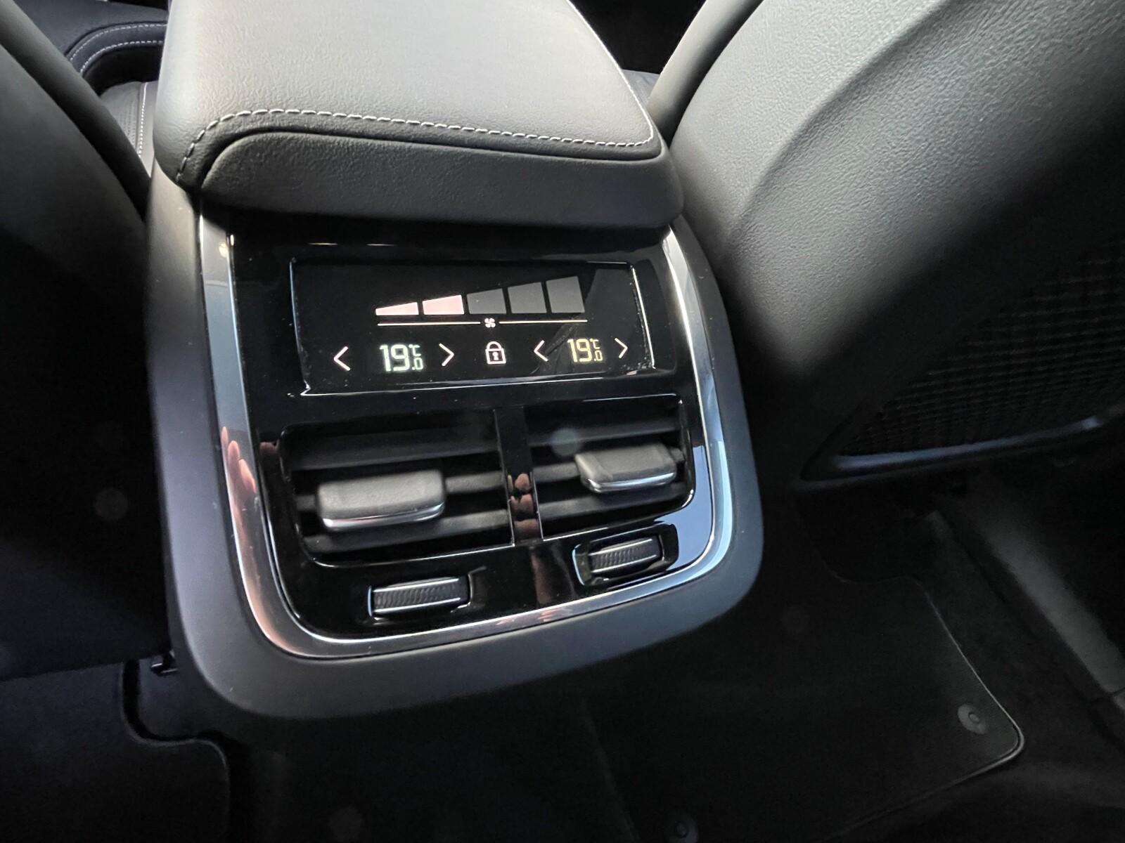 R-Design, AWD, Head-Up, Pneumatyka, Harman Kardon, masaż,VAT 23% 31