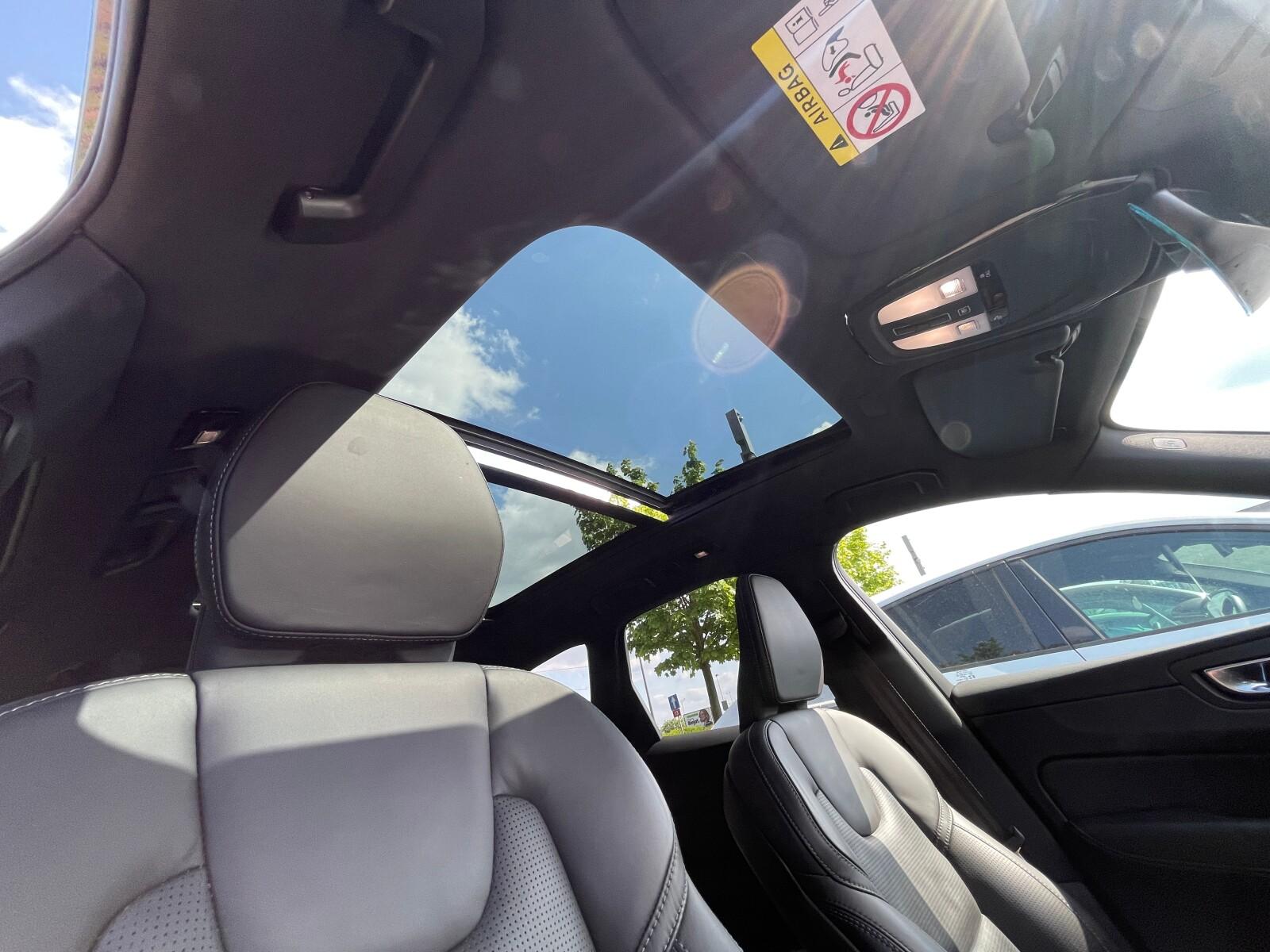 R-Design, AWD, Head-Up, Pneumatyka, Harman Kardon, masaż,VAT 23% 38