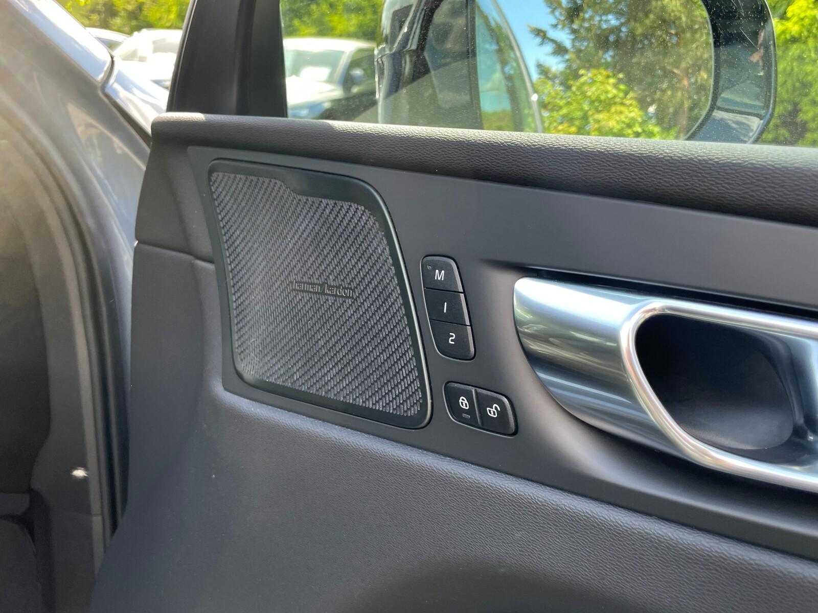 R-Design, AWD, Head-Up, Pneumatyka, Harman Kardon, masaż,VAT 23% 29