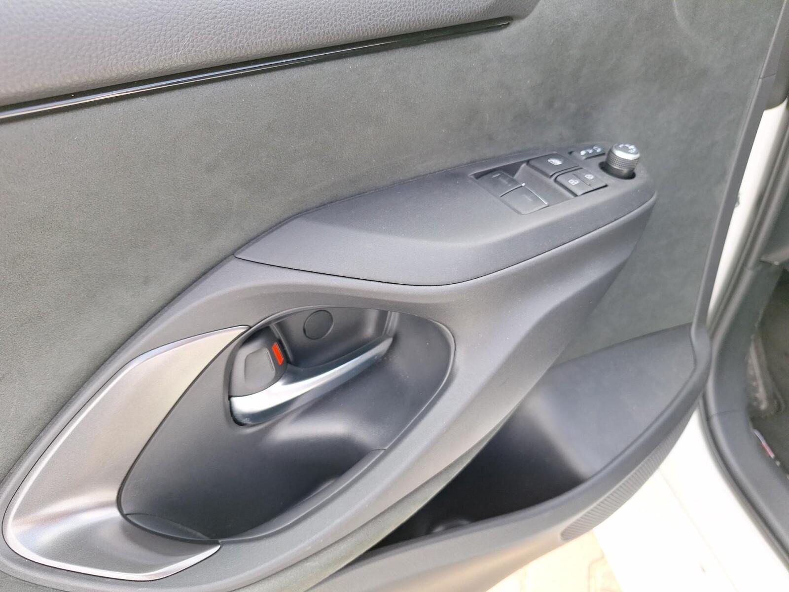 Toyota Yaris GR null 12