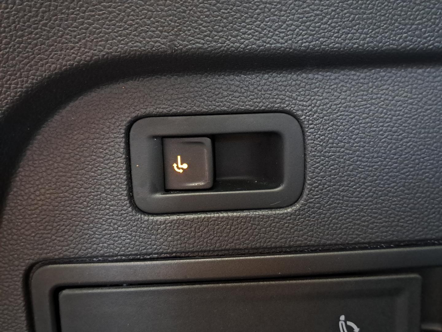 SalonPL 2.0TDI 150KM DSG 7os. Matrix ACC Virtual HAK Kessy Masaż FV23% 34