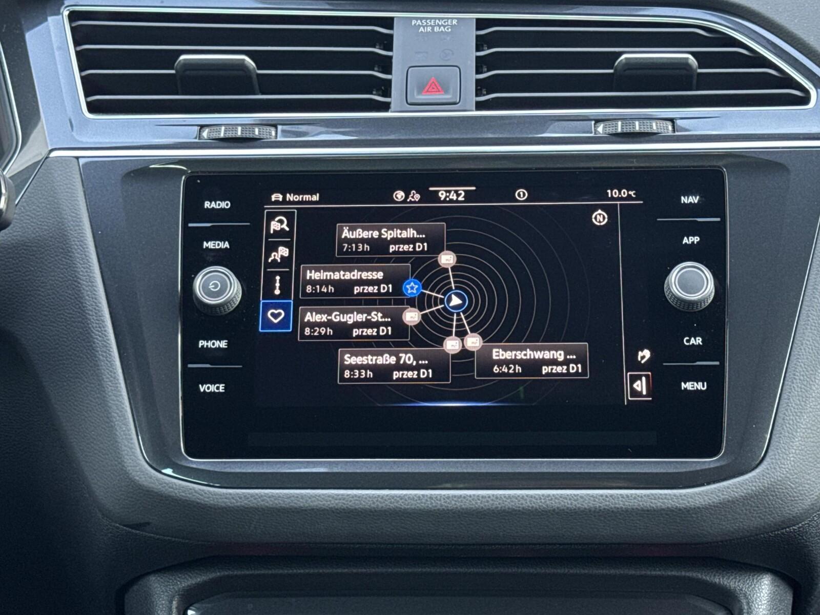 Tiguan R-line 4 Motion DSG, Kamera 360, APP, Hak, Keyless 21