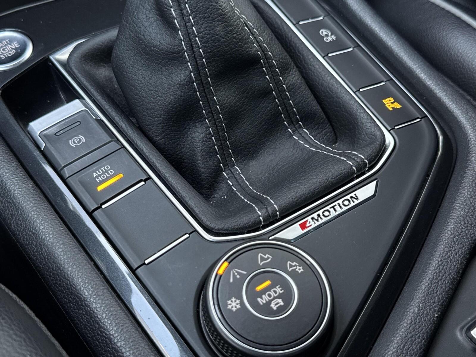 Tiguan R-line 4 Motion DSG, Kamera 360, APP, Hak, Keyless 19