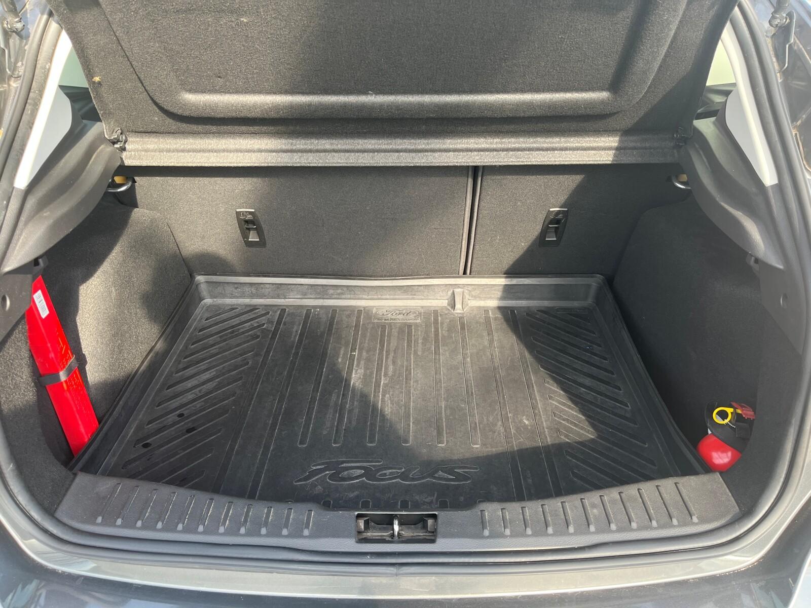 Ford Focus null 12