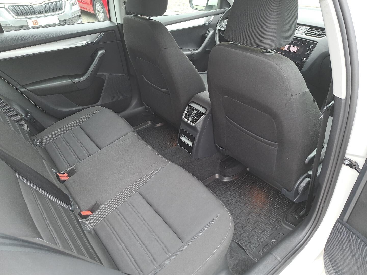 Škoda Octavia null 19