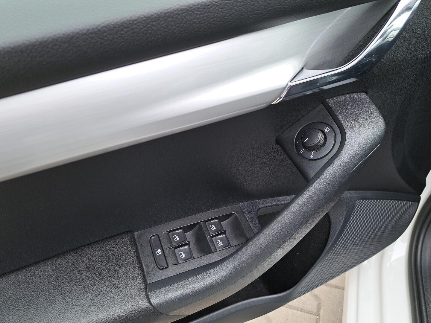 Škoda Octavia null 9
