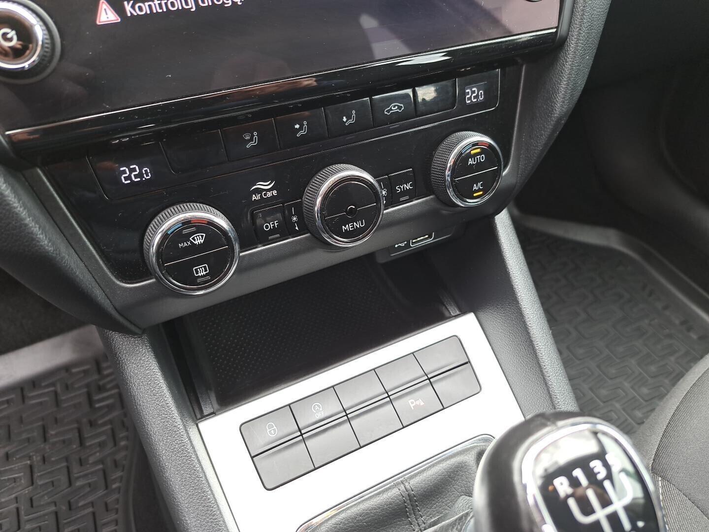 Škoda Octavia null 16