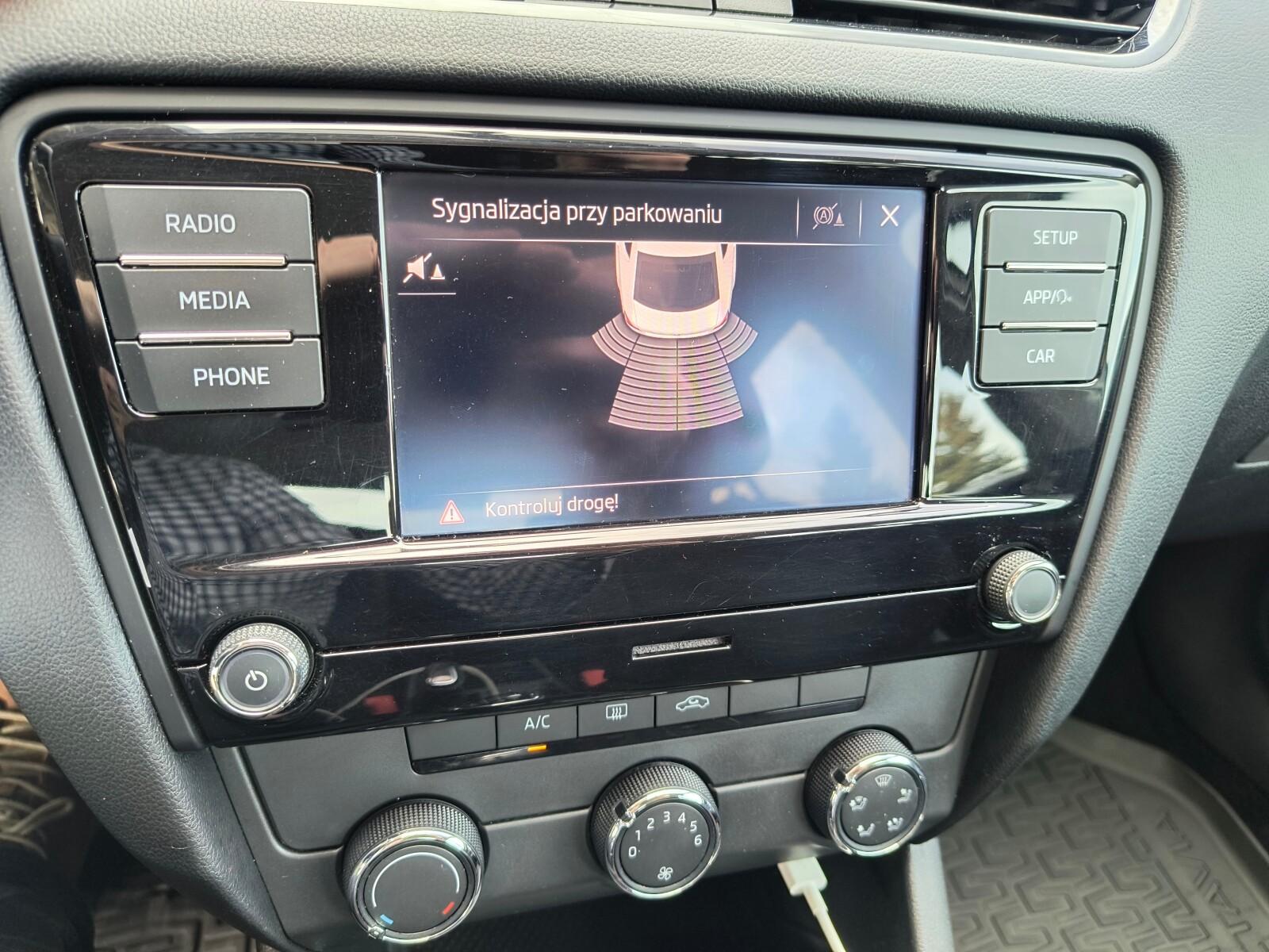 SalonPL serwis ASO 1.6TDI 115KM pakiet SmartLink komputer Airbag VAT23 21