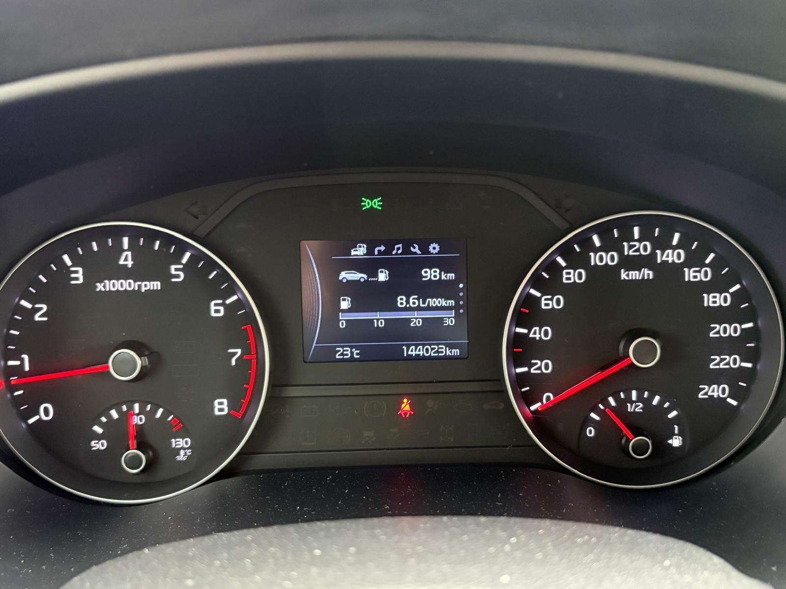 1.6 133 KM | Podgrzewane Fotele | Kamera Cofania | 13