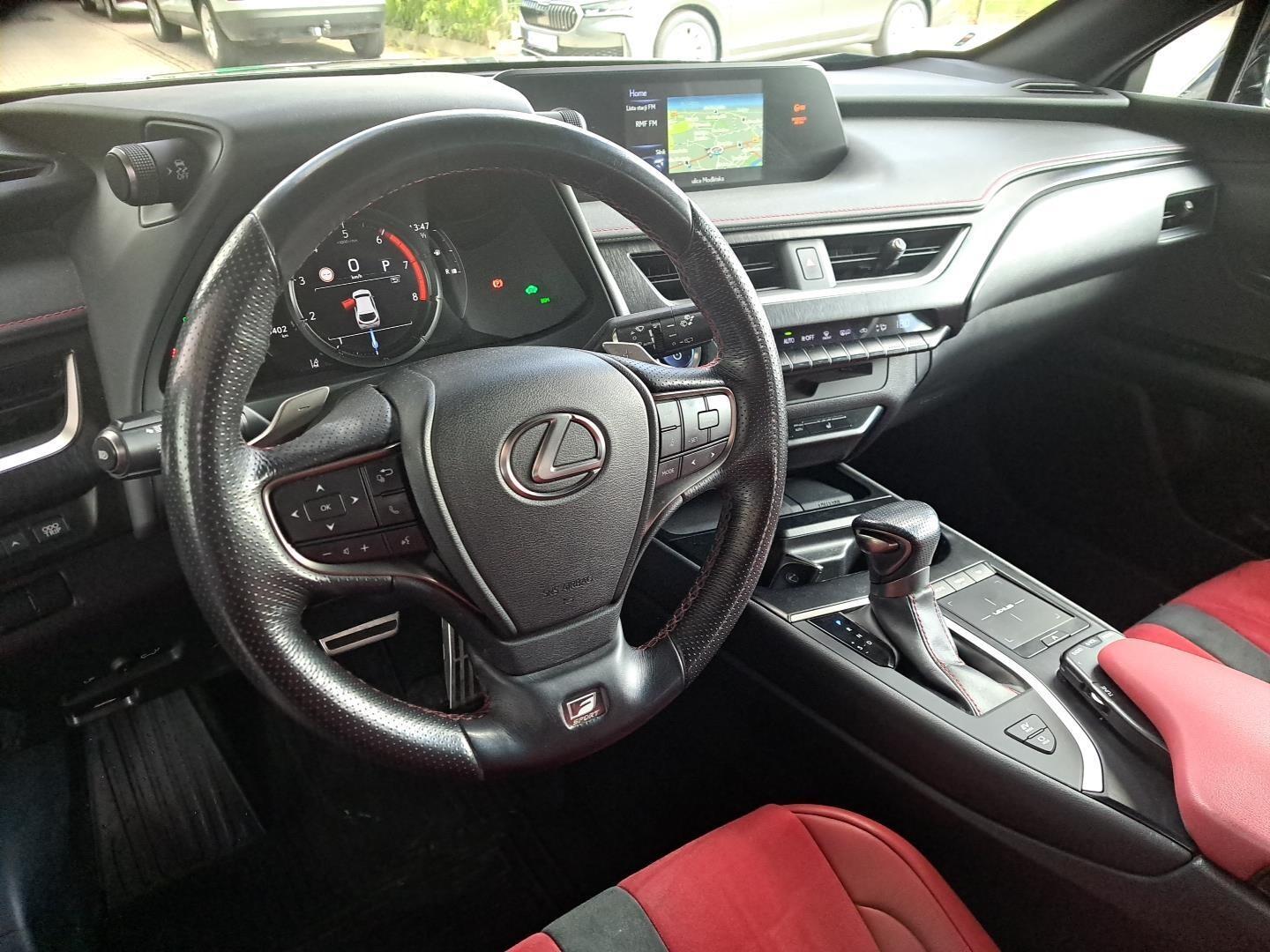 Lexus UX null 12