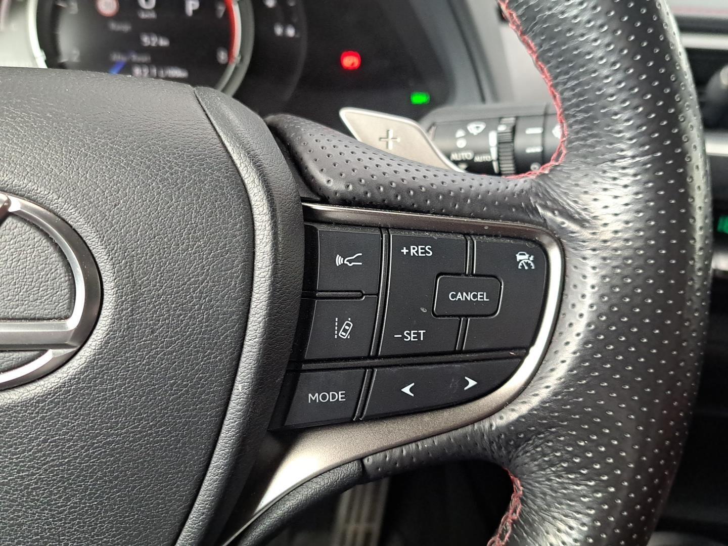 Lexus UX null 29