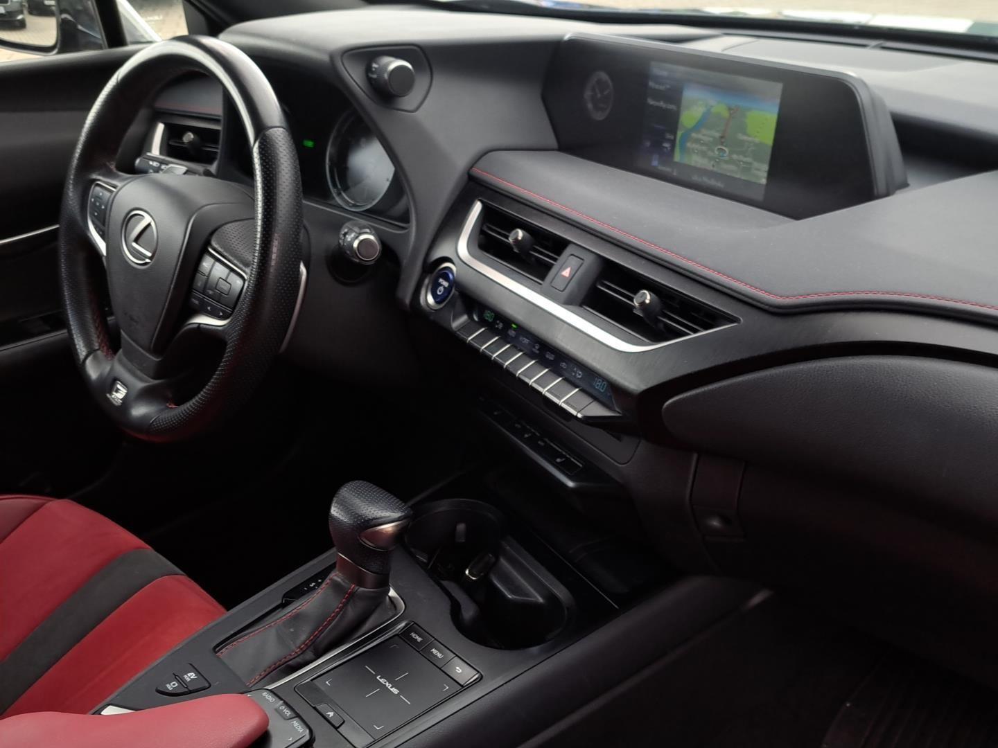 Lexus UX null 22