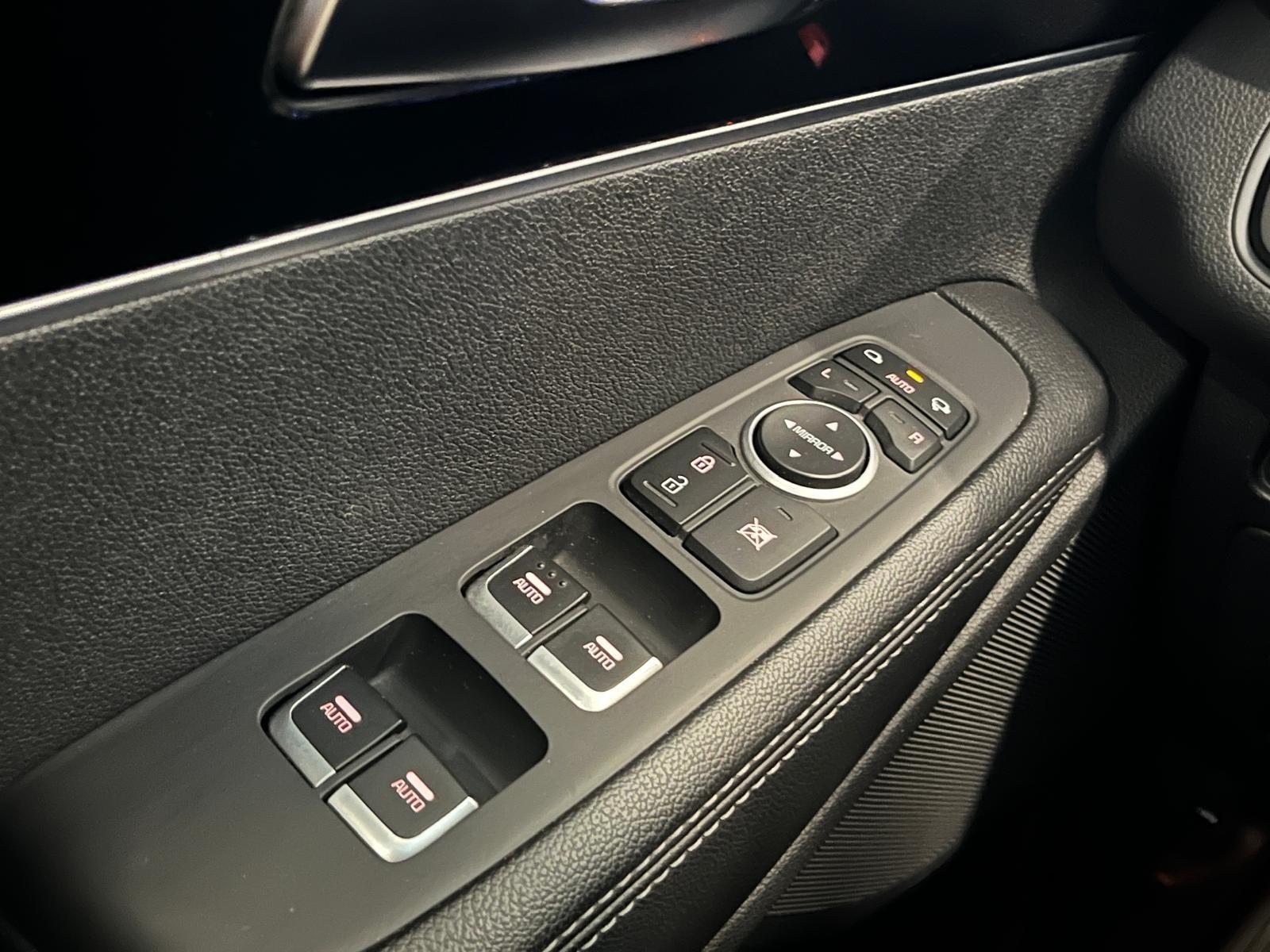 2.0 CRDI 185KM Automat 4x4 |Kamera|Grzane Fotele|Salon PL|Serwis ASO 27