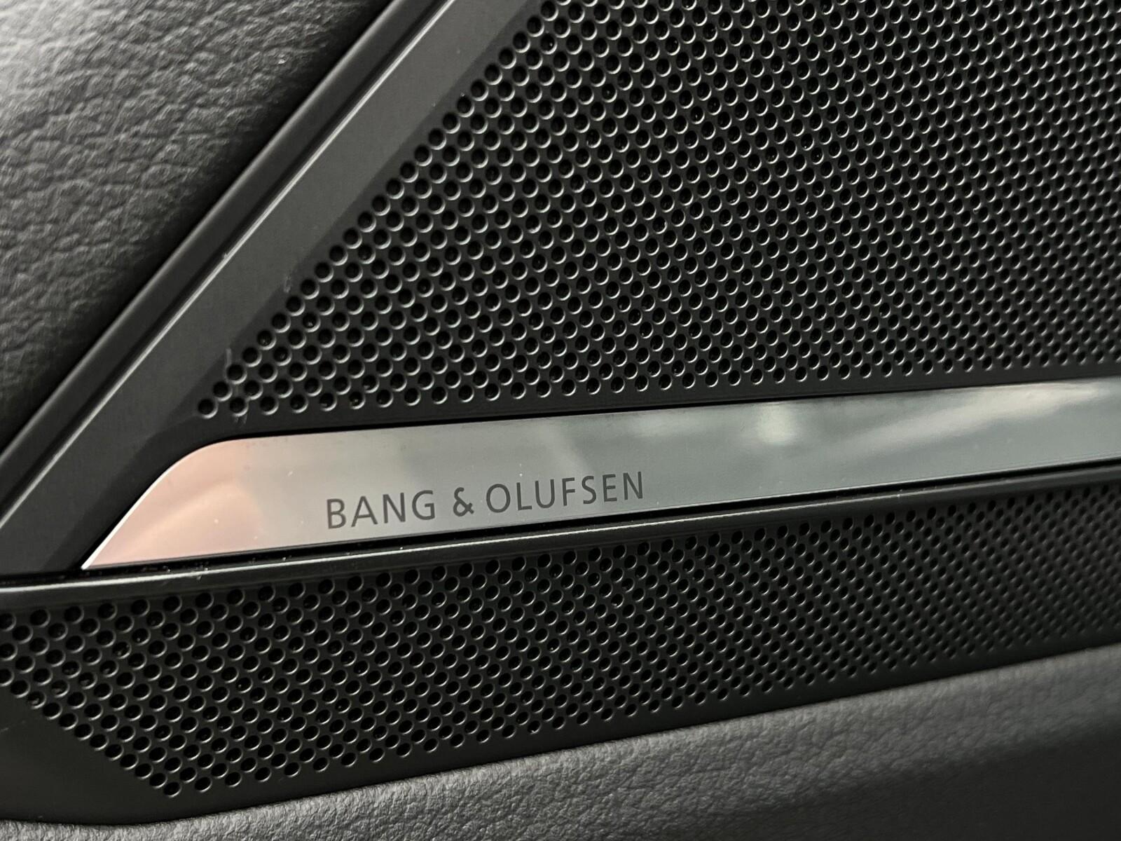 Oś skrętna Night Vision Bang & Olufsen Kamera 360 Masaże Head-up 18