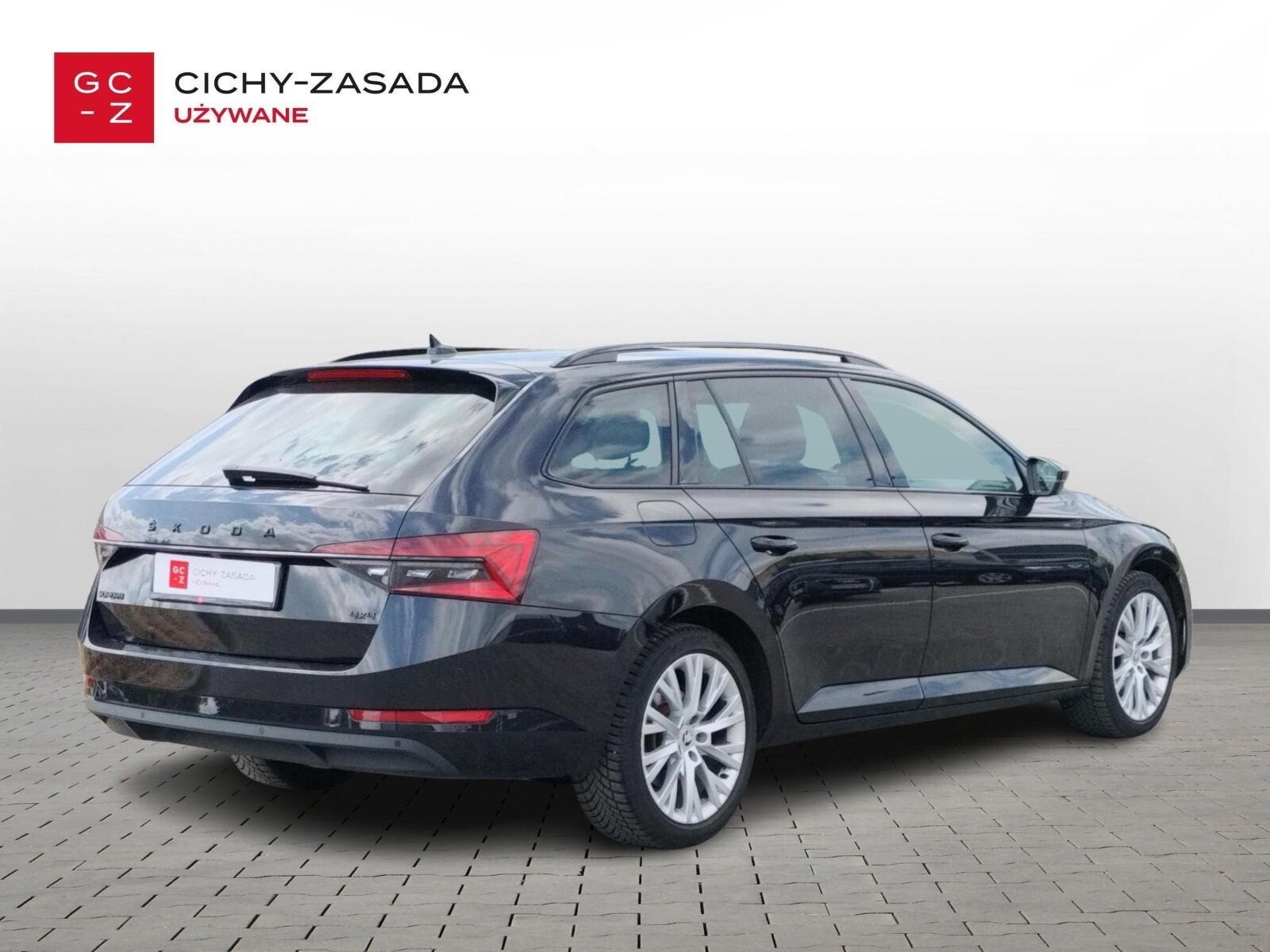 Škoda Superb Combi Style Pakiet Black 4