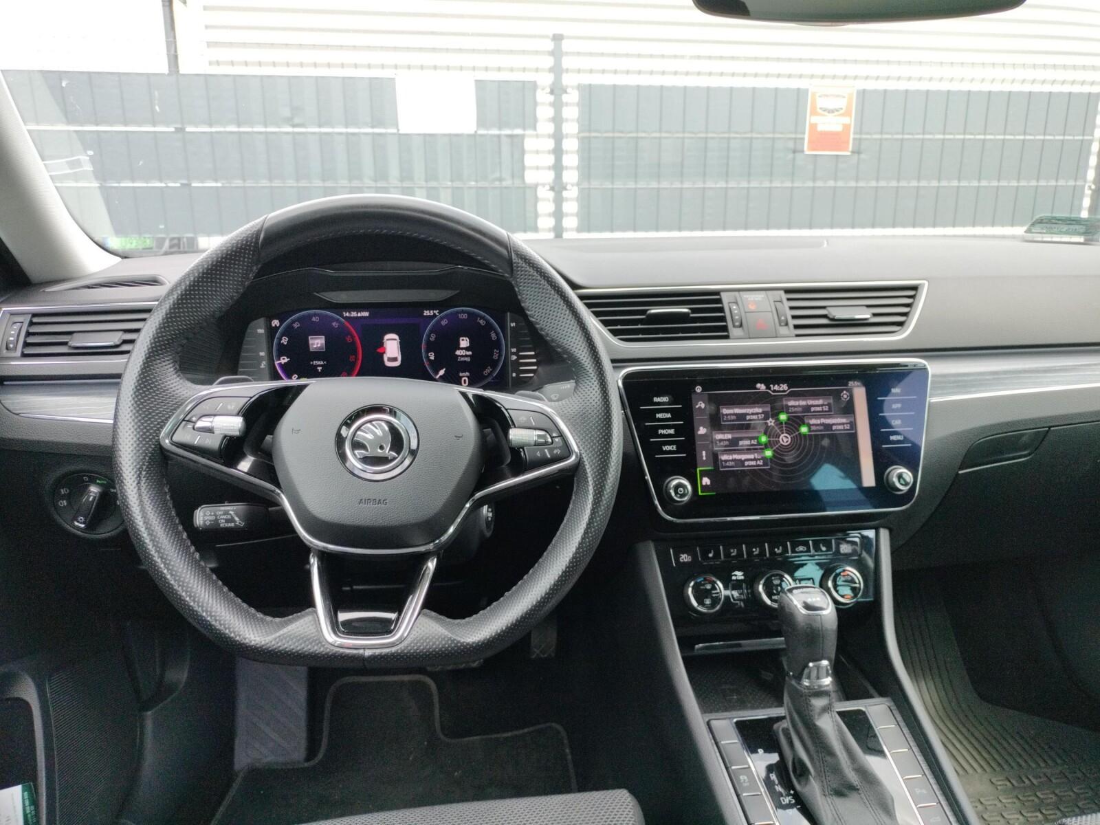Škoda Superb Combi Style Pakiet Black 12