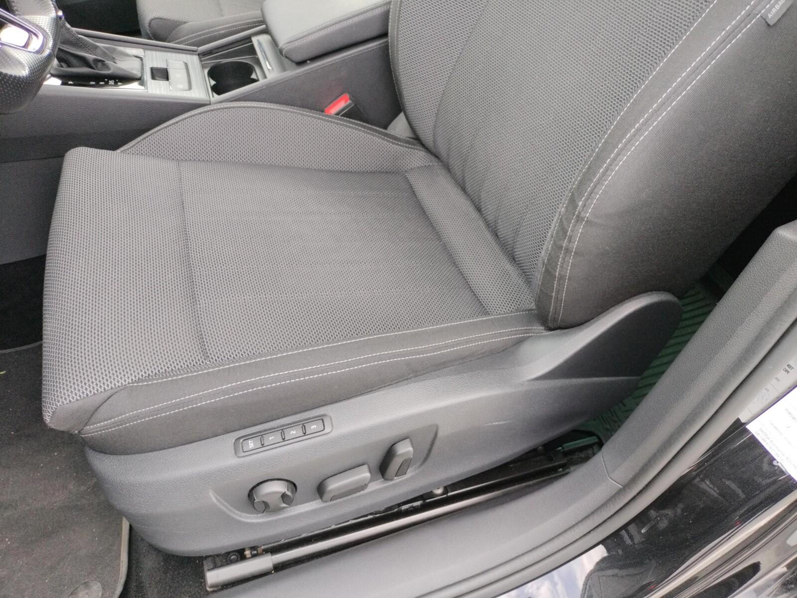 Škoda Superb Combi Style Pakiet Black 11