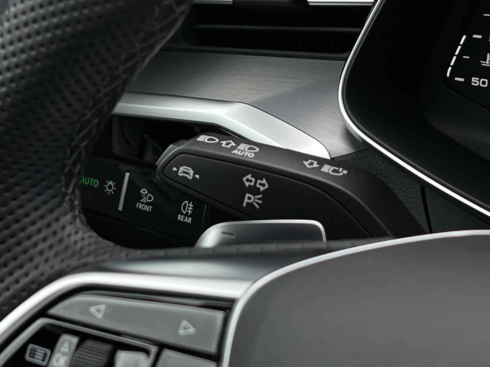 S-Line Laser Matrix LED Pamięć foteli Apple CarPlay Gwarancja do 2027 18