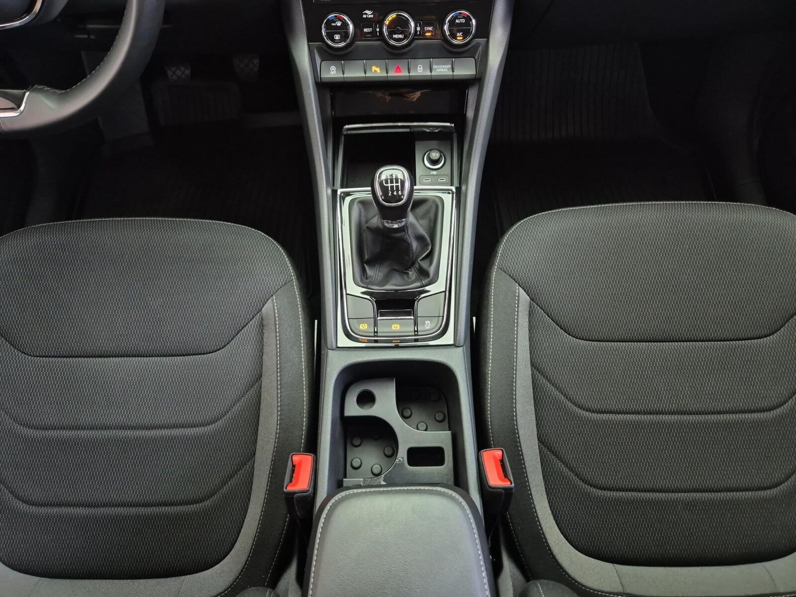 SalonPL 1.5TSI 150KM Ambition Comfort Bezwypadek SerwisASO KessyFull 16