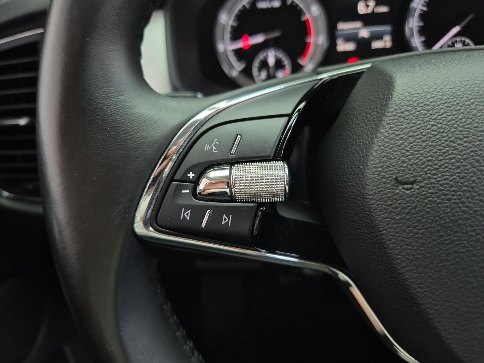SalonPL 1.5TSI 150KM Ambition Comfort Bezwypadek SerwisASO KessyFull 19