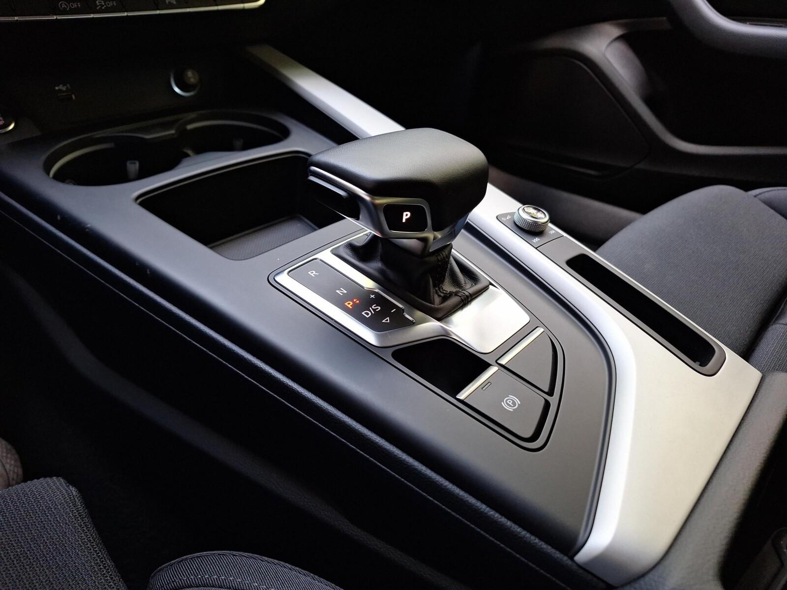 Audi A4 35 TFSI 110(150) kW(KM) S tronic 13