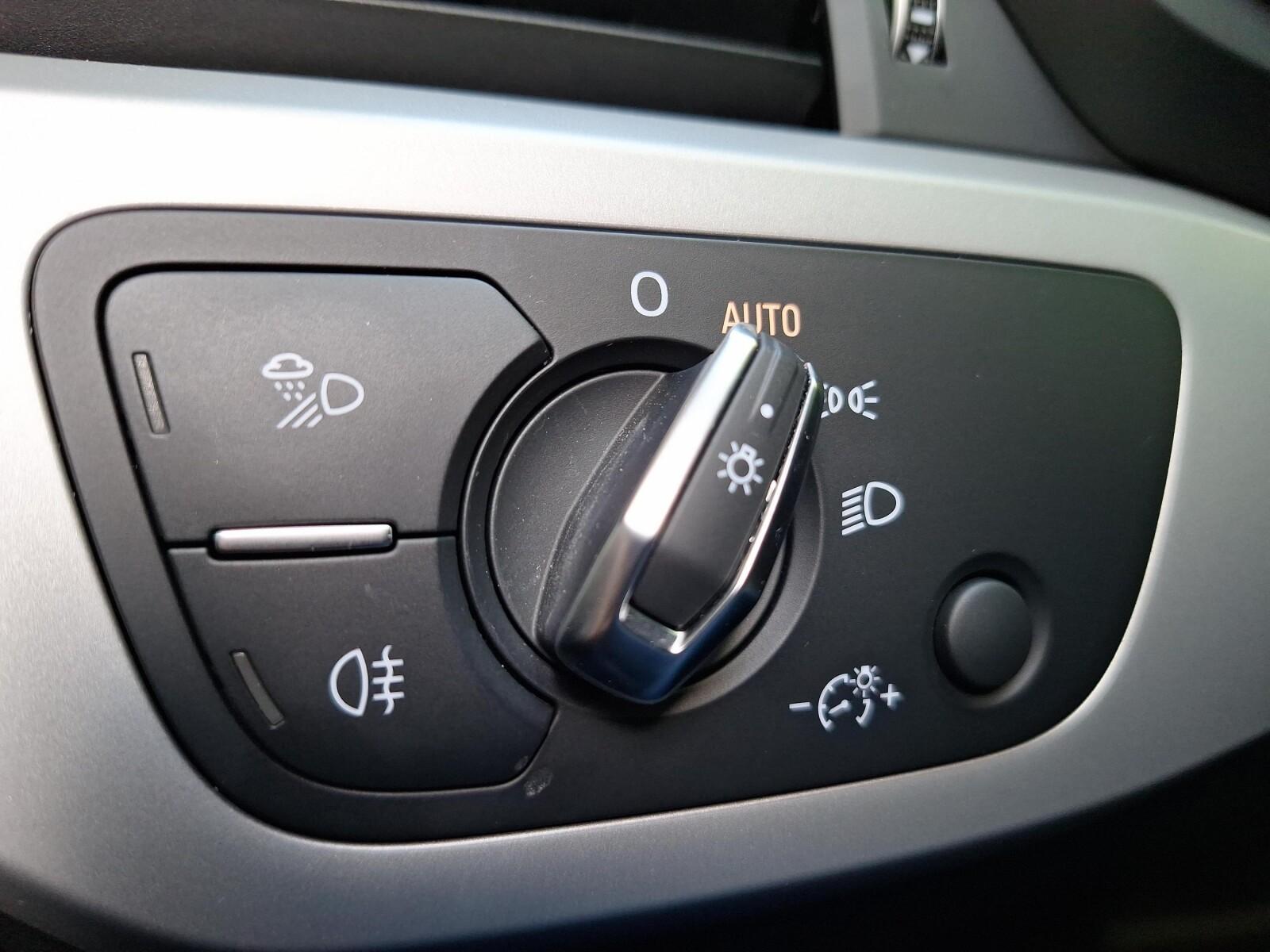 Audi A4 35 TFSI 110(150) kW(KM) S tronic 26