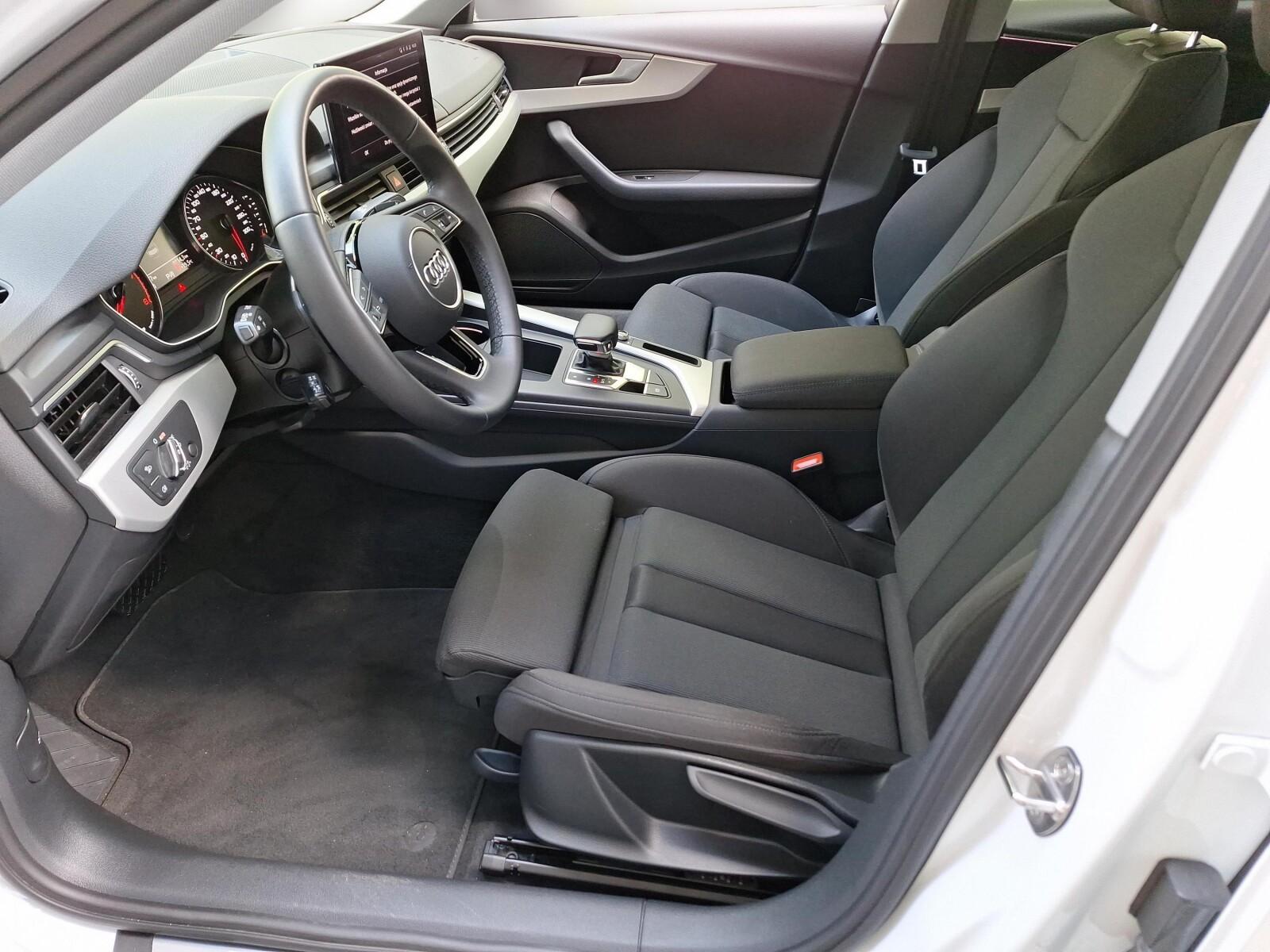 Audi A4 35 TFSI 110(150) kW(KM) S tronic 11