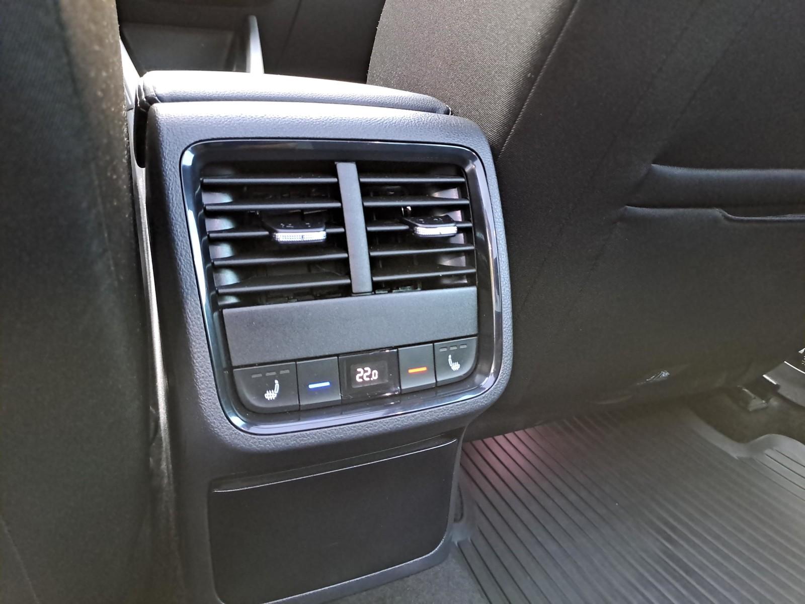 Sportline 2.0 TDI/150 KM, DSG, I wł., Salon PL, Dach Panoramiczny 32