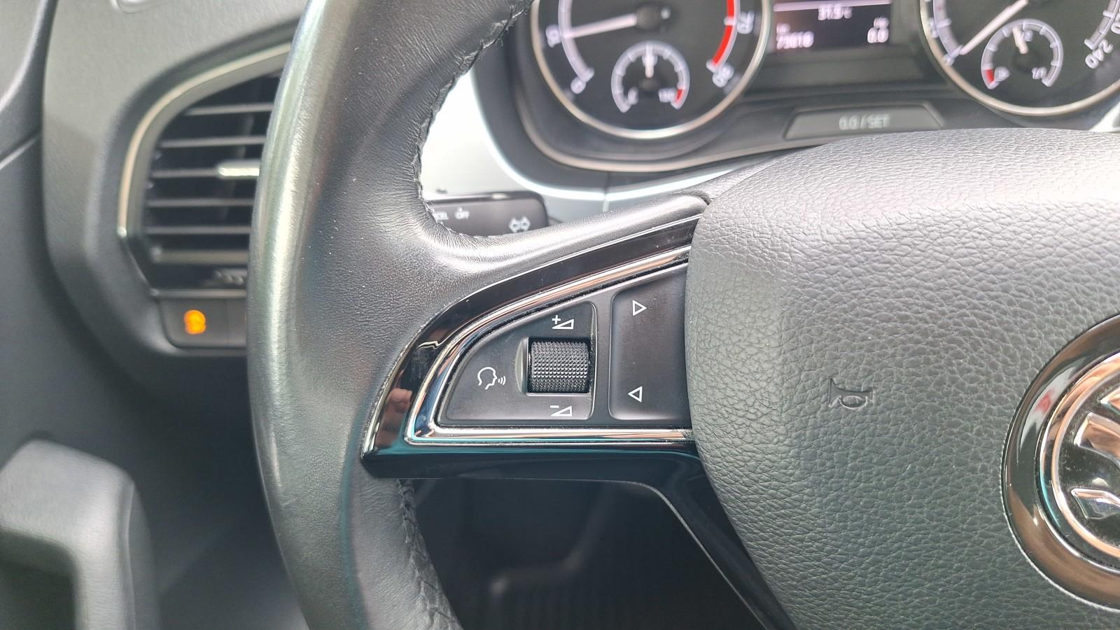 SalonPL serwis ASO 1.0TSI 95KM pakiety SmartLink kamera alufel. VAT23% 20